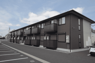 香陵住販のアパート1