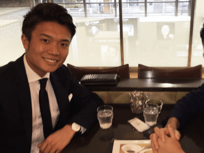 住友不動産販売時代の今中氏の写真